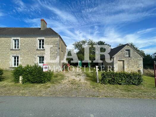 Maison à vendre 59 590 € 3 pièces 2 chambres 89 m² 1 854 m² de terrain Saint-Jouin-de-Blavou 61360