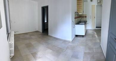 Appartement à louer 596 € 2 pièces 1 chambre 32 m² RDC/1 Francheville 69340