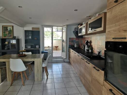 Maison à vendre 154 000 € 5 pièces 3 chambres 92 m² 240 m² de terrain Sainte Croix Oloron-Sainte-Marie 64400