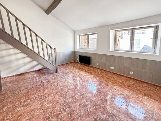 Appartement à louer 590 € 1 pièce 1 chambre 25 m² RDC Centre Ville Mennecy 91540