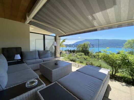 Appartement à vendre - Première occupation 998 000 € 3 pièces 2 chambres 80 m² RDC/3 Veyrier-du-Lac 74290