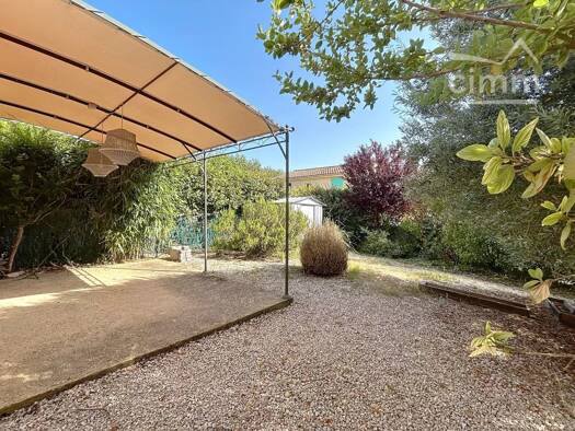 Maison à louer 1 100 € 4 pièces 3 chambres 91,2 m² 490 m² de terrain Malemort-du-Comtat 84570