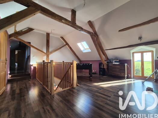 Maison à vendre 300 000 € 7 pièces 4 chambres 200 m² 1 005 m² de terrain Dollot 89150