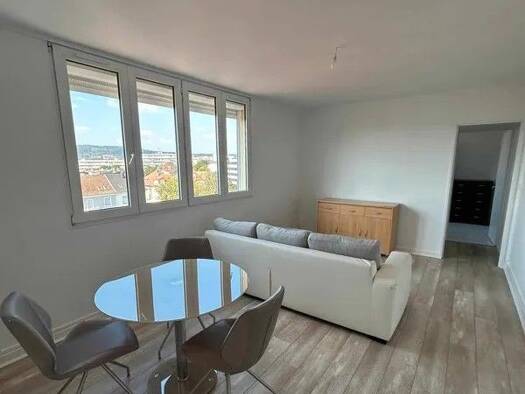 Appartement à louer - logement étudiant 790 € 2 pièces 45 m² 4ème étage Bel-Air Thionville 57100