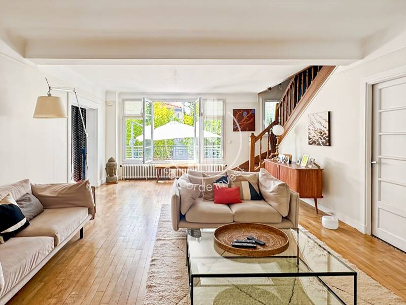 Maison à vendre, 247m², BOIS COLOMBES