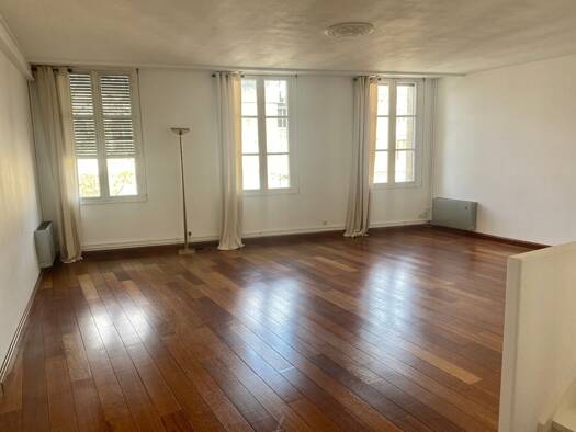 Duplex à vendre 334 500 € 5 pièces 3 chambres 175 m² Étage 1/2 Centre Ville Niort 79000