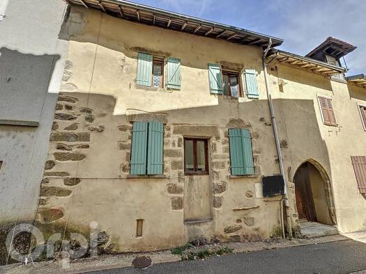 Maison de ville à vendre 55 000 € 5 pièces 4 chambres 100 m² 86 m² de terrain Rural Est Tulle 19000
