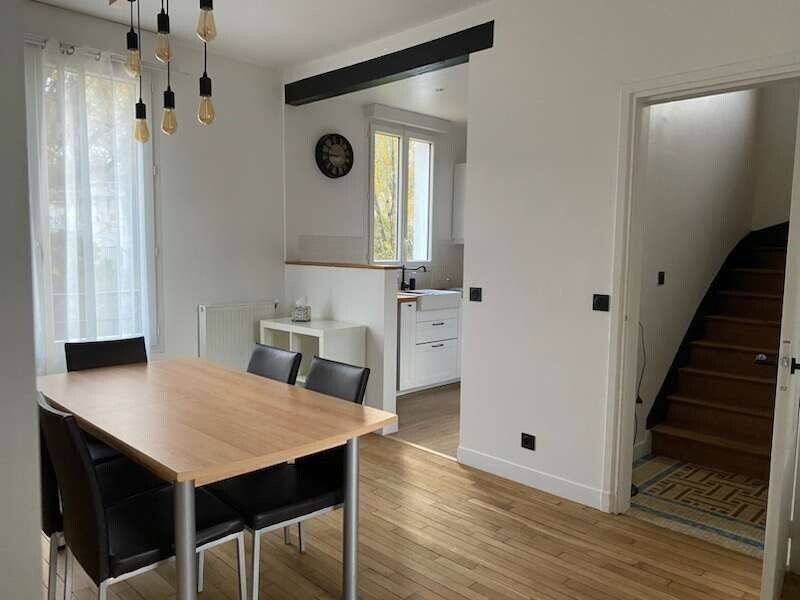 Maison à louer, 78m², ESBLY