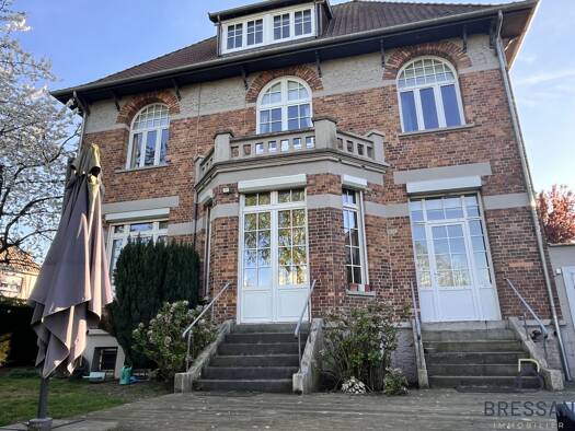 Maison à vendre 669 000 € 7 pièces 6 chambres 218 m² 780 m² de terrain Toufflers 59390