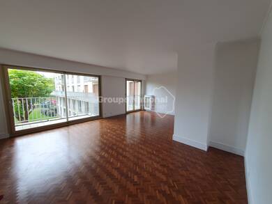 Appartement à louer 2 134 € 5 pièces 3 chambres 117 m² Étage 2/6 Versailles 78000