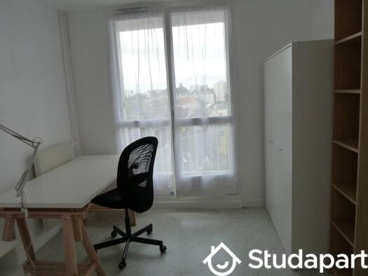 Colocation à louer 480 € 1 pièce 1 chambre 10 m² 4ème étage Ronsard Pagnol La Riche 37520