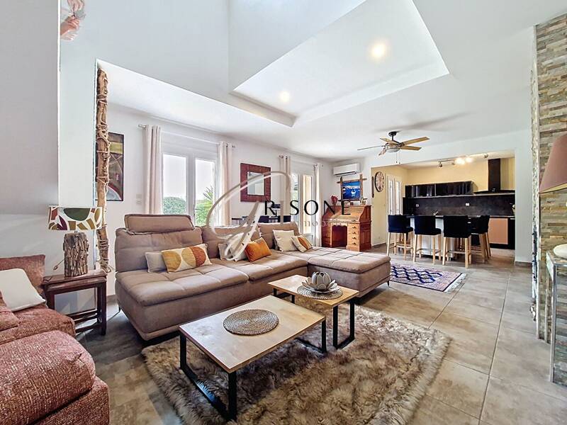 Maison à vendre, 120m², LE REVEST LES EAUX