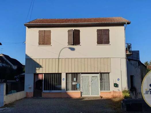 Boutique à louer 950 € 500 m² de surface de vente Goundet-Moncade-Lapeyrere Orthez 64300