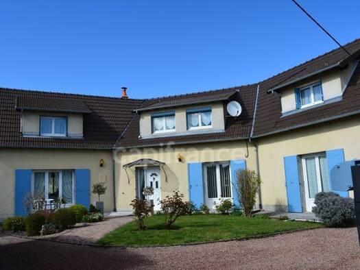 Maison en viager libre Bouquet 219 000 € 8 pièces 5 chambres 262 m² 3 545 m² de terrain Cuffy 18150