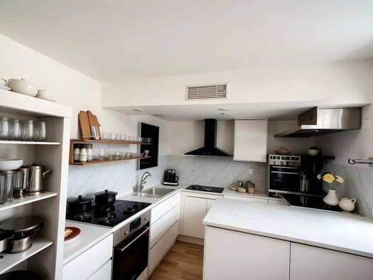 Maison de ville à vendre 155 000 € 4 pièces 2 chambres 102 m² Centre Ville Port-la-Nouvelle 11210