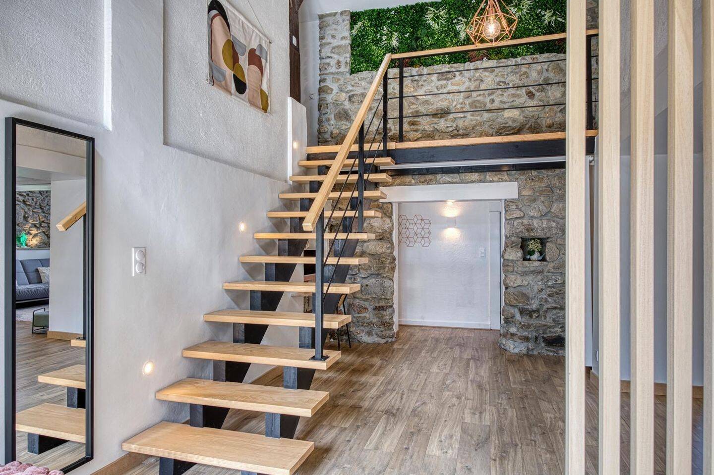 Maison à vendre, 245m², PERS JUSSY