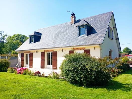 Maison à vendre 338 000 € 5 pièces 4 chambres 160 m² 1 975 m² de terrain Les Loges 76790