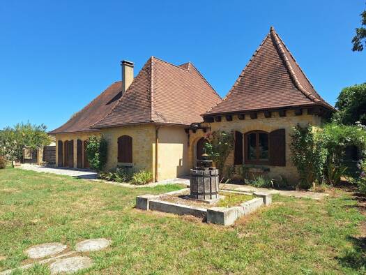 Maison de plain-pied à vendre 249 000 € 5 pièces 3 chambres 120 m² 3 053 m² de terrain Le Buisson-de-Cadouin 24480