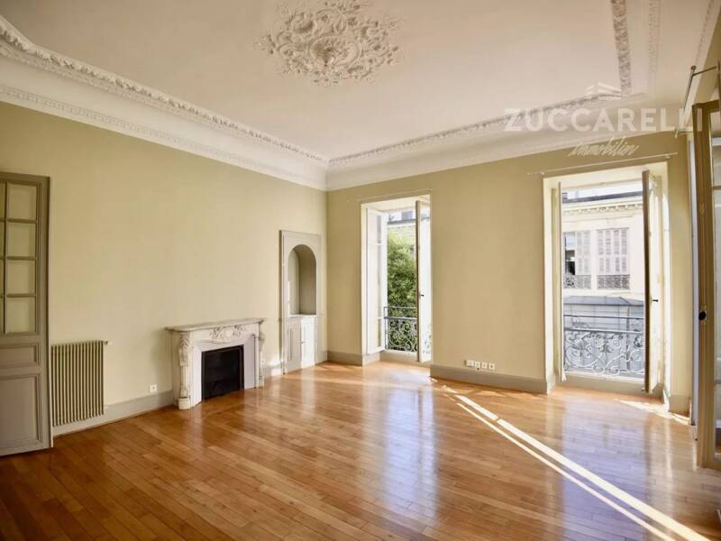 Maison à louer, 158m², NICE