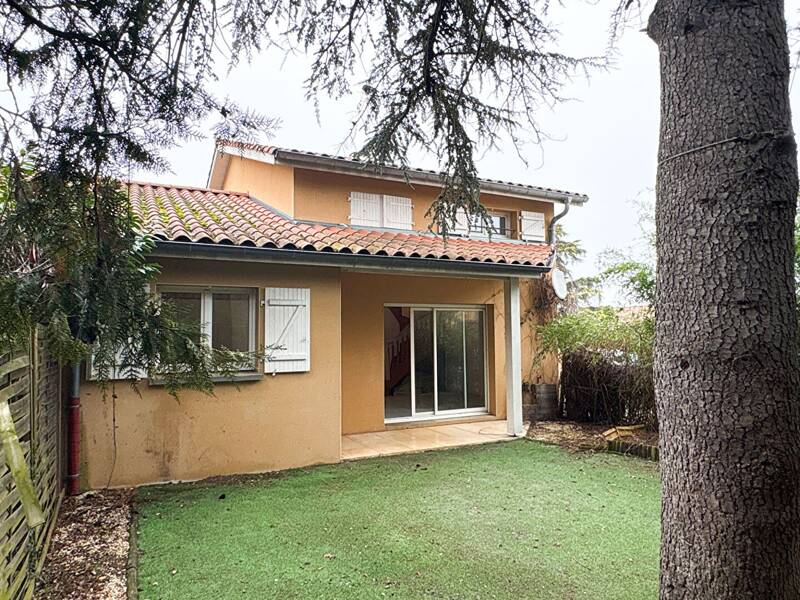 Maison à louer, 107m², ORLIENAS