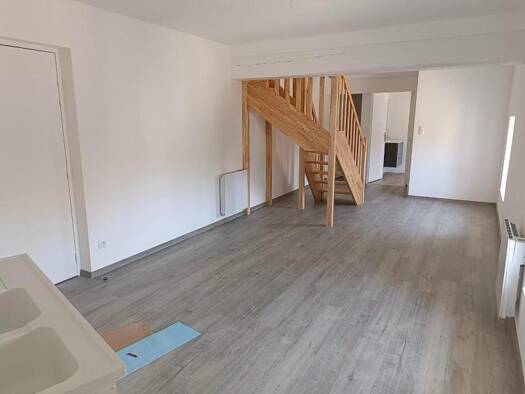 Duplex à louer 753 € 3 pièces 2 chambres 47 m² 2ème étage Meximieux 01800