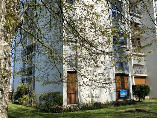 Appartement à vendre 105 000 € 3 pièces 2 chambres 59,1 m² RDC/4 Est Avon 77210