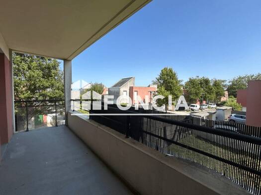 Appartement à louer 618 € 3 pièces 2 chambres 74,7 m² 1er étage Haut Saumon-Bel Air Chartres 28000