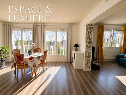 Appartement à vendre 228 760 € 5 pièces 3 chambres 105 m² Étage 2/2 Château Rezé 44400