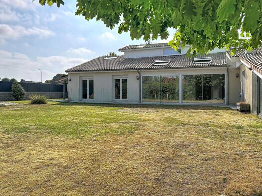 Maison à vendre 539 000 € 5 pièces 4 chambres 184 m² 978 m² de terrain Bouliac 33270