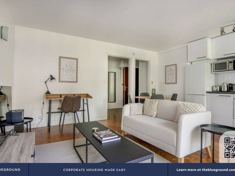 Maison à louer, 48m², PARIS 16E