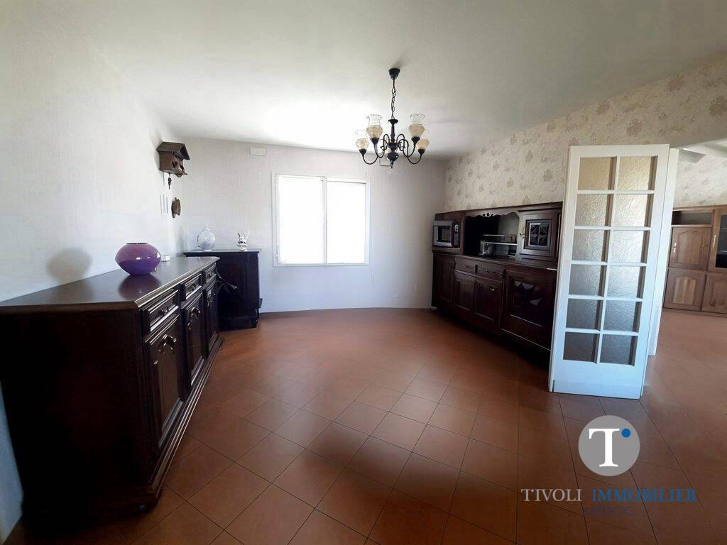 Maison à vendre, 220m², SAINT SEURIN DE CADOURNE