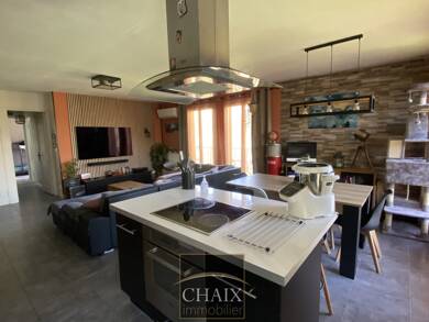 Appartement à vendre 215 000 € 3 pièces 2 chambres 68 m² Étage 3/4 Aubagne 13400
