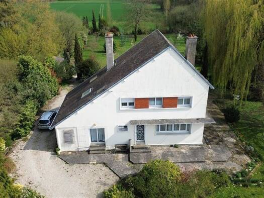 Maison à vendre 332 000 € 7 pièces 4 chambres 150 m² 4 111 m² de terrain Pierrefonds 60350