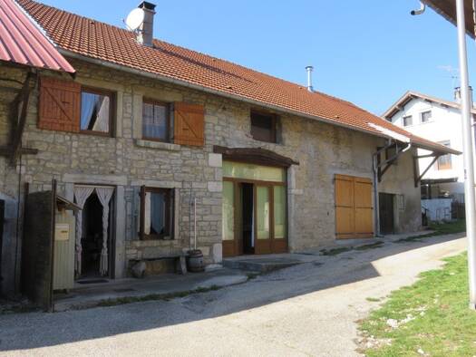 Maison à vendre 129 000 € 6 pièces 3 chambres 96 m² 50 m² de terrain Ordonnaz 01510