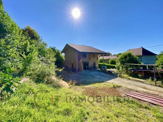 Maison à vendre 195 000 € 6 pièces 3 chambres 129,3 m² 1 616 m² de terrain Les Éparres 38300