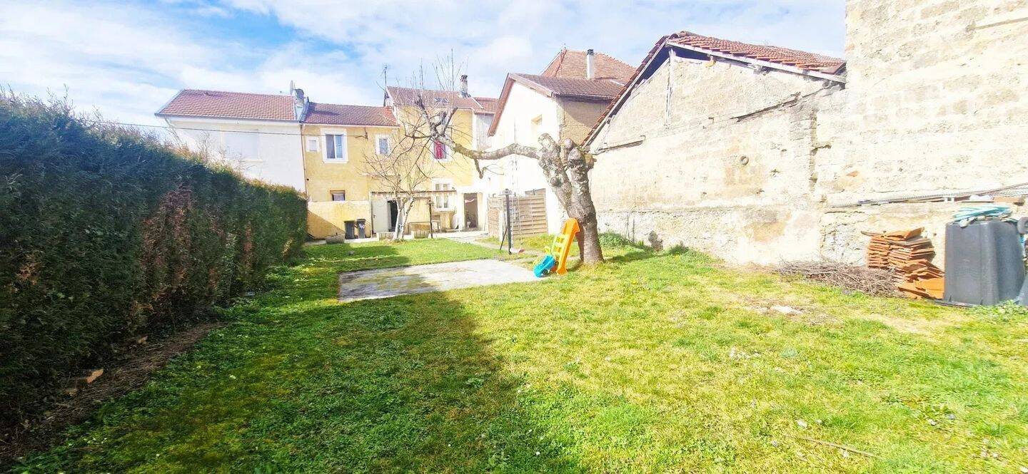 Maison à vendre, 175m², SAINT CLAIR DE LA TOUR