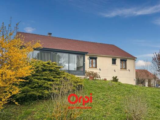 Maison à vendre 172 500 € 4 pièces 3 chambres 100 m² 5 238 m² de terrain Campagne Domérat 03410