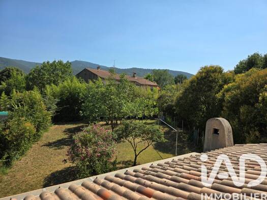 Maison à vendre 359 000 € 5 pièces 3 chambres 130 m² 835 m² de terrain Gonfaron 83590