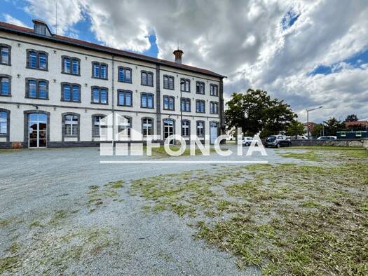 Parking à louer 55 € Petite Couronne Riom 63200