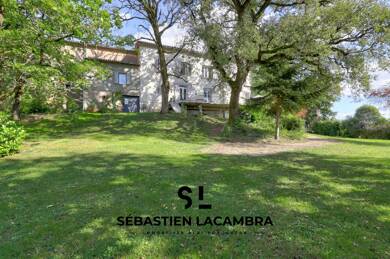 Maison à vendre 320 000 € 10 pièces 7 chambres 328 m² 11 855 m² de terrain Réalmont 81120