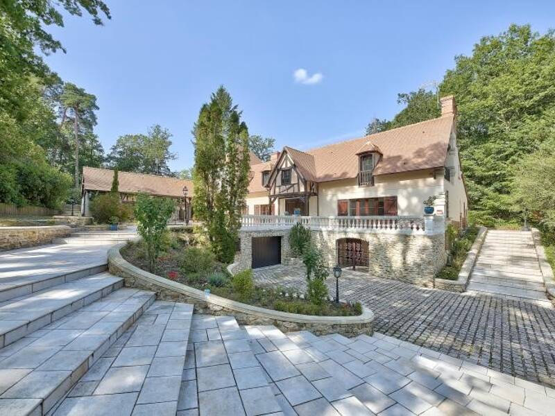 Maison à vendre, 372m², POIGNY LA FORET