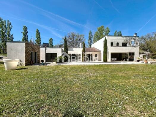 Maison à vendre 1 280 000 € 9 pièces 7 chambres 310 m² 5 196 m² de terrain Castelmaurou 31180