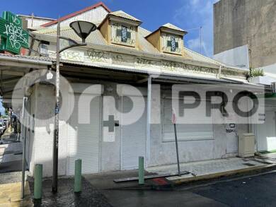 Local commercial à vendre 195 000 € 71 m² de surface de vente Pointe a Pitre 97110