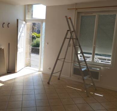 Appartement à louer 600 € 3 pièces 2 chambres Salignac 33240