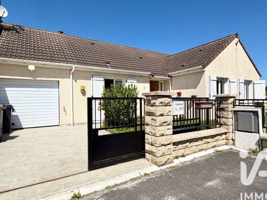 Maison de plain-pied à vendre 310 000 € 4 pièces 3 chambres 88,29 m² 486 m² de terrain Bruyères-sur-Oise 95820