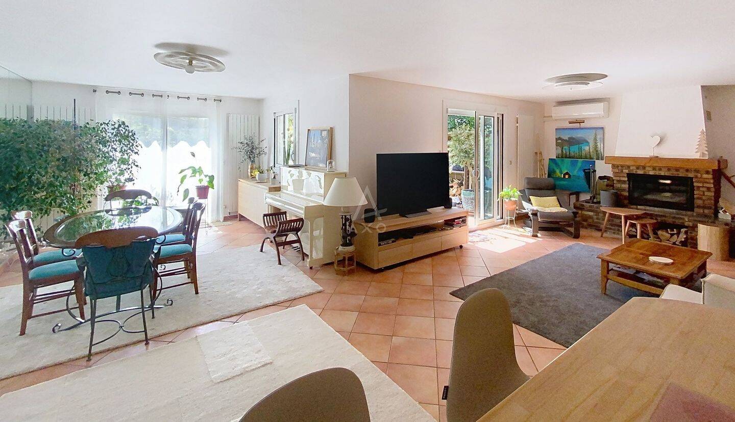 Maison à vendre, 145m², SAINT MAUR DES FOSSES