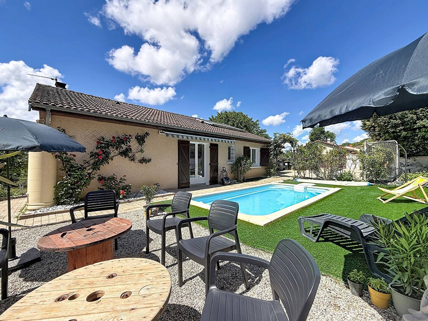 Maison à vendre, 110m², VILLIEU LOYES MOLLON