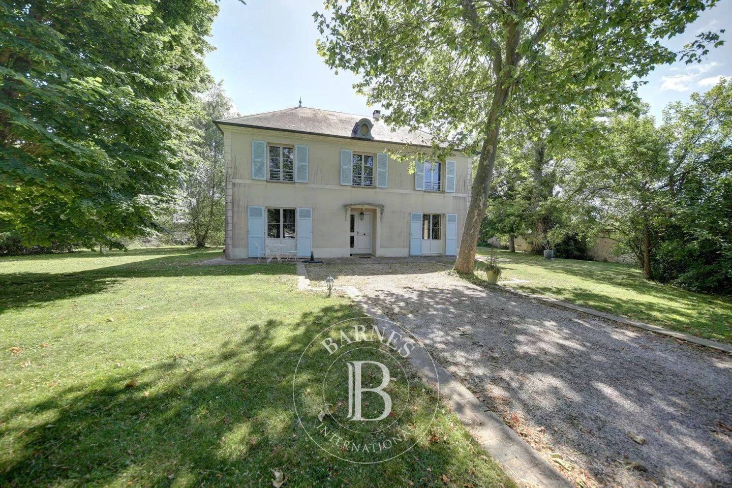 Maison à vendre, 206m², NEAUPHLE LE CHATEAU