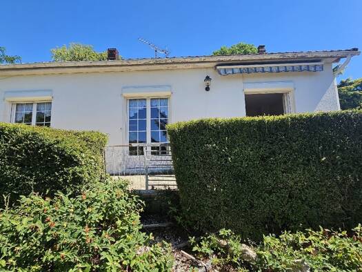 Maison de plain-pied à vendre 157 000 € 3 pièces 2 chambres 65 m² 570 m² de terrain Gallardon 28320