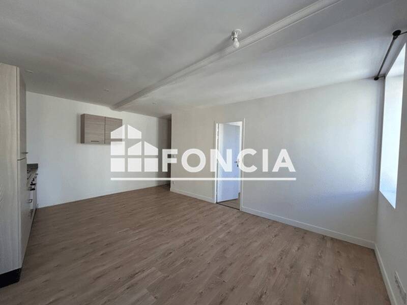 Maison à louer, 67m², TREVOUX